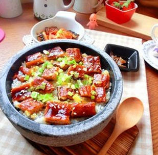 原味鲜石锅加盟实例图片