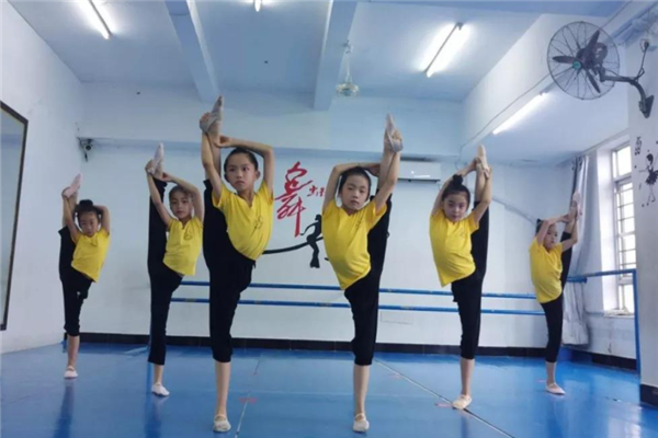 七五三舞蹈艺术培训加盟