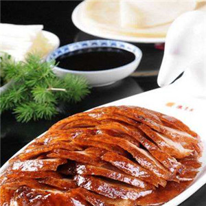 南膳房北京烤鸭加盟案例图片