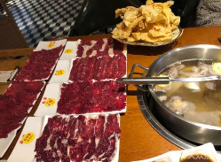  Bullfighting hotpot is invited to join