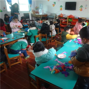 建华幼儿园加盟案例图片