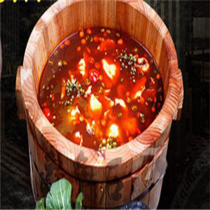 千椒煮艺木桶火锅