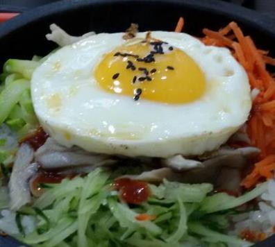 美石记韩式石锅养生快餐加盟图片
