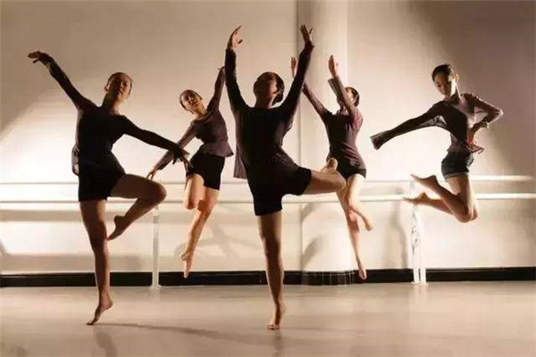 嘉禾舞蹈是大众熟悉的教育品牌