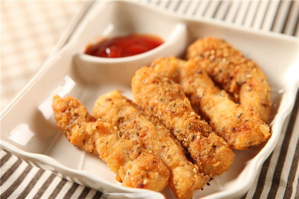 荣华炸鸡是大众熟悉的餐饮品牌