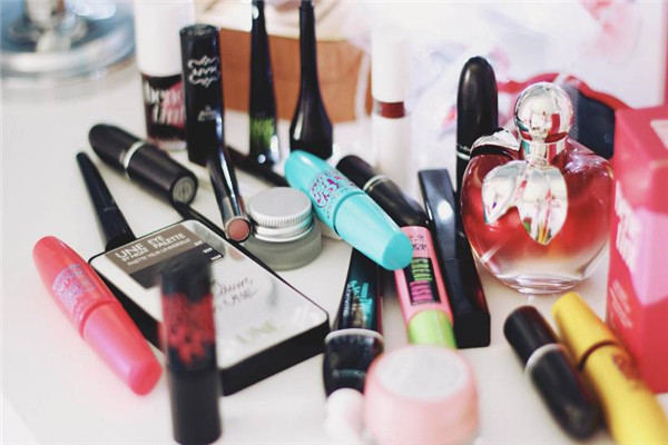 化妆品品牌加盟排行榜前十名