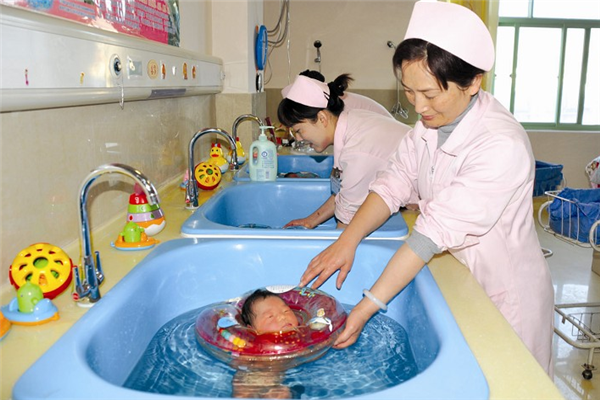 童博士母婴水育健康生活馆加盟