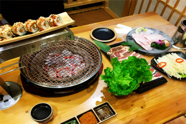 韩喜果木烤肉加盟