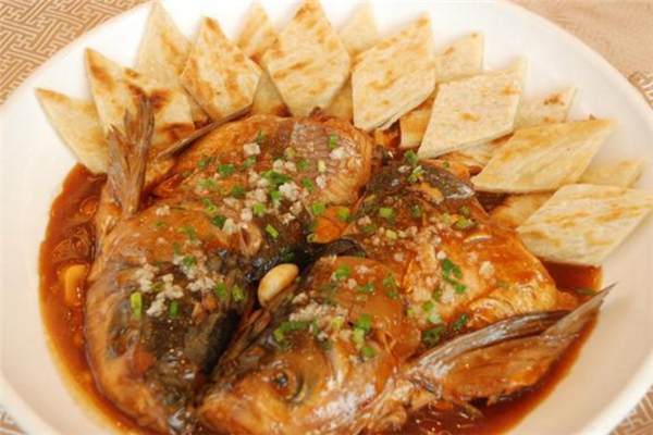 鱼图腾·好吃的鱼头泡饼加盟
