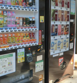 自动饮料售货机加盟实例图片
