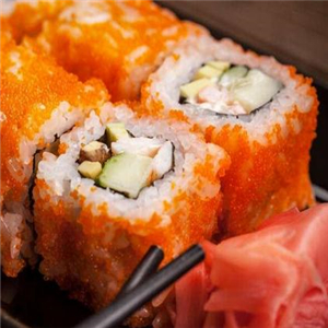 日本游泳鱼骨寿司加盟图片