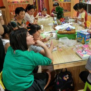  Children's Handicraft Workshop