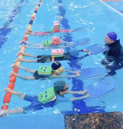 泳远游泳培训俱乐部加盟实例图片