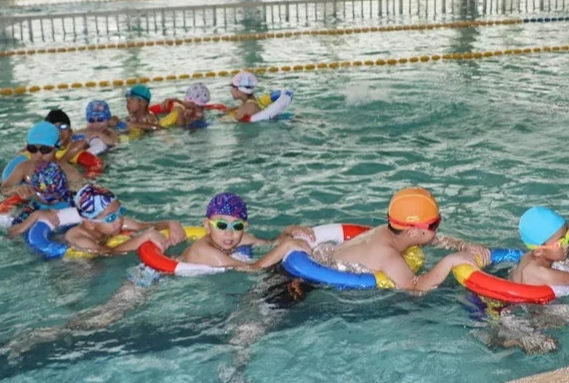 泳趣国际游泳培训加盟实例图片