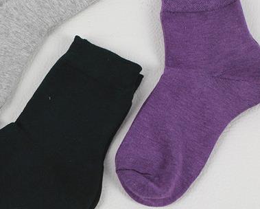 Three legged sock industry