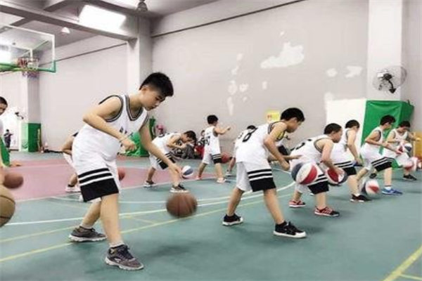 闪程中考体育&篮球培训加盟