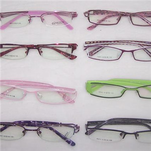 平价眼镜加盟案例图片