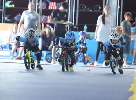 久柒儿童平衡车滑步车俱乐部加盟实例图片