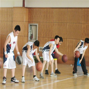 行迹篮球驱动加盟案例图片