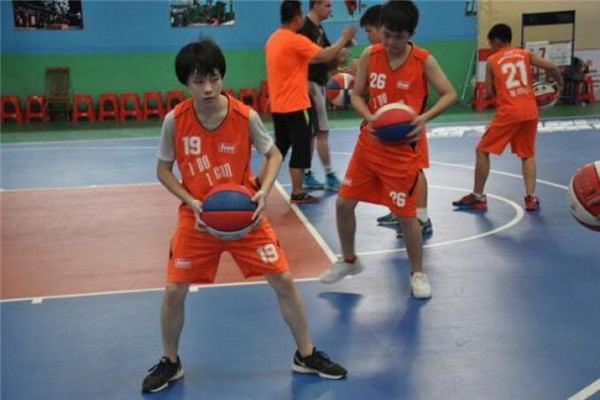 立跃青少年篮球培训加盟