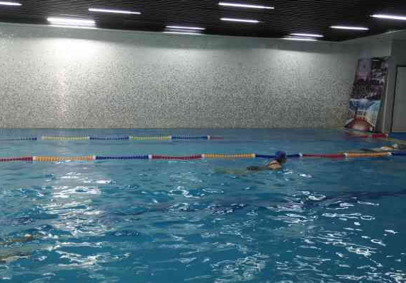 EST游泳培训俱乐部加盟案例图片
