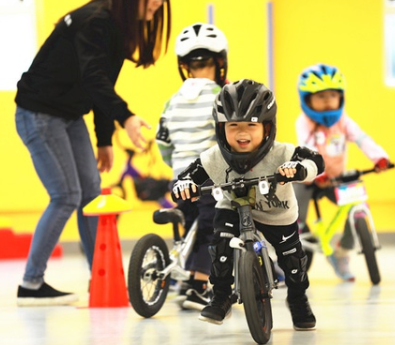 17Try THEGUYTOWN 儿童BMX小轮车平衡车加盟案例图片