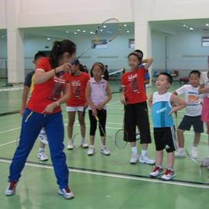 东亚上羽羽毛球训练营