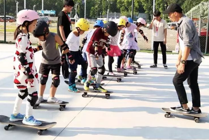 TOPSKATE滑板俱乐部加盟图片