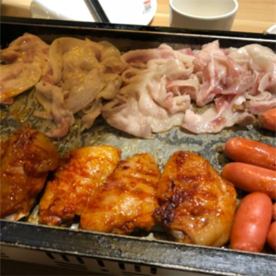 仲美山自助烤肉加盟图片
