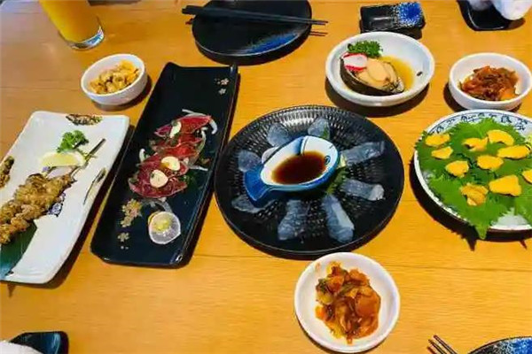 朗月日本料理加盟