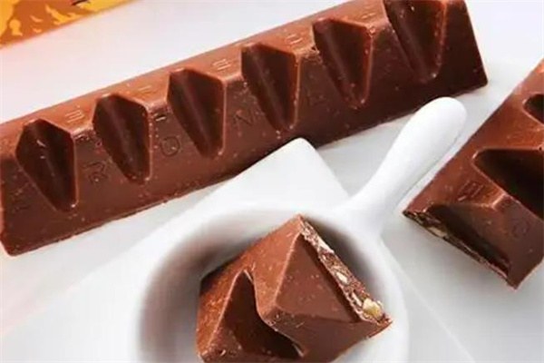 三角巧克力加盟