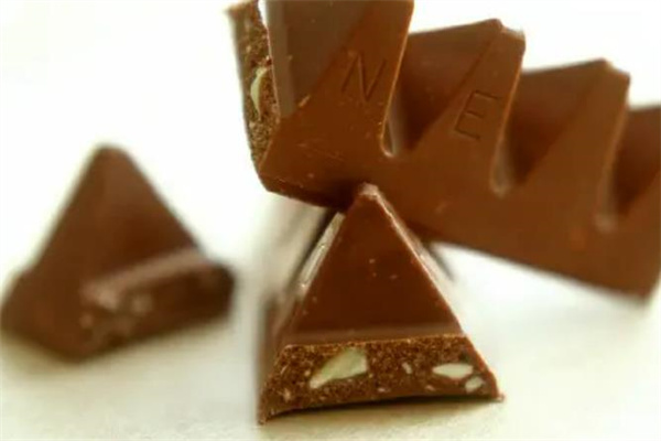 三角巧克力加盟