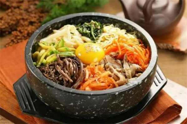 美食记韩国石锅拌饭加盟