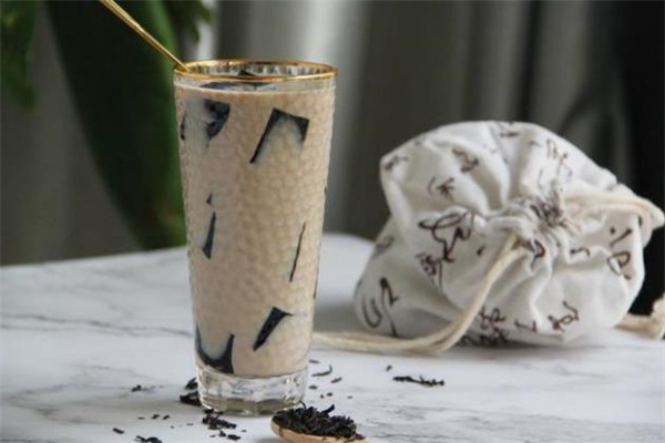 小兮烧仙草奶茶加盟