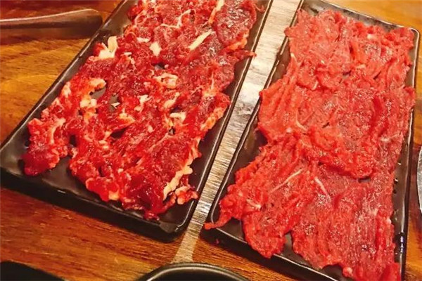 潮牛鲜牛肉火锅店加盟