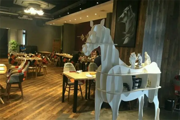 白马餐厅加盟