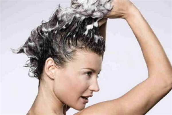 宝利优润洗发水加盟