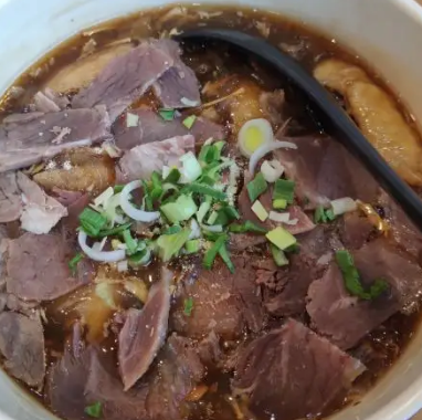  Dingding Beef Hot and Sour Soup