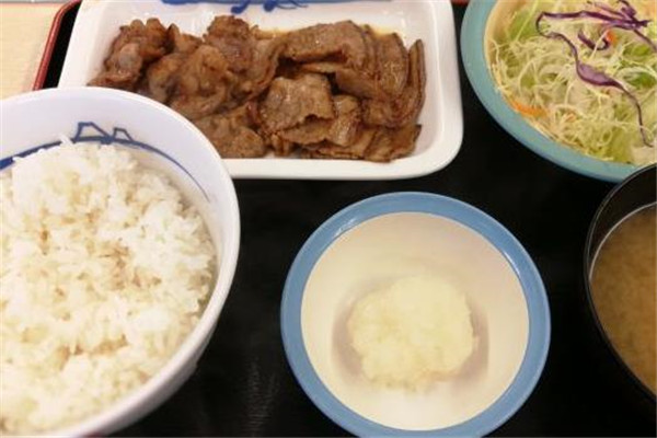 松屋日式牛肉饭加盟