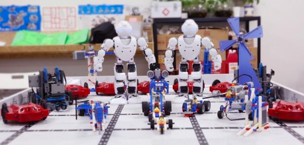 瓦力工厂机器人教育加盟