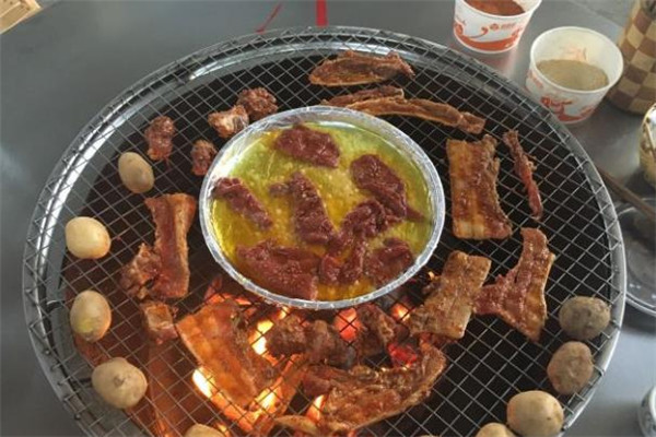 韩牛炭火烤肉加盟