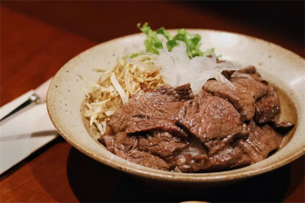 大碗井日式烧肉饭加盟