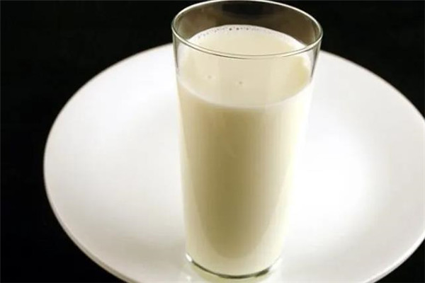 杯杯掂豆沙牛乳加盟