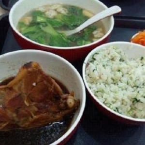  Authentic vegetable rice bone soup