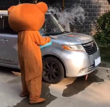 小熊洗车