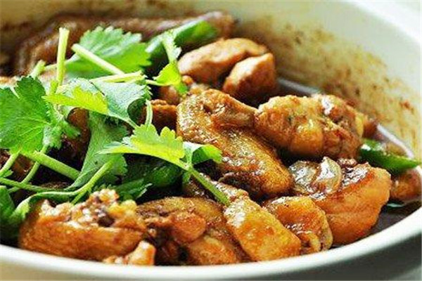 龙发鸡煲加盟