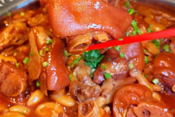 玛辣配肉蟹煲加盟