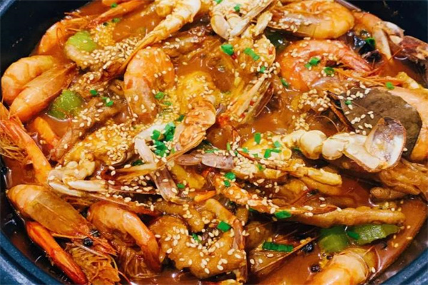 玛辣配肉蟹煲加盟