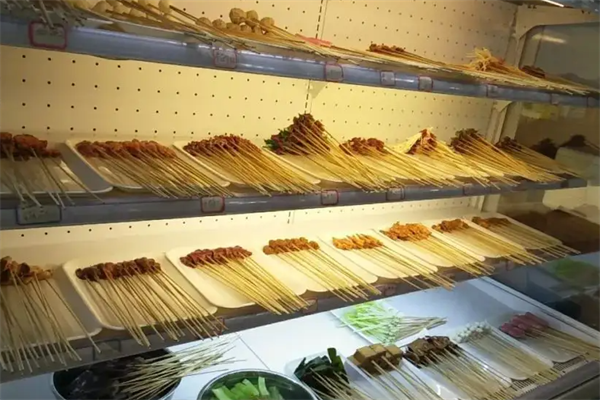乐乐串串香加盟
