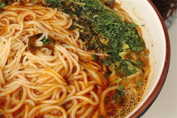 蛮出味常德牛肉米粉
